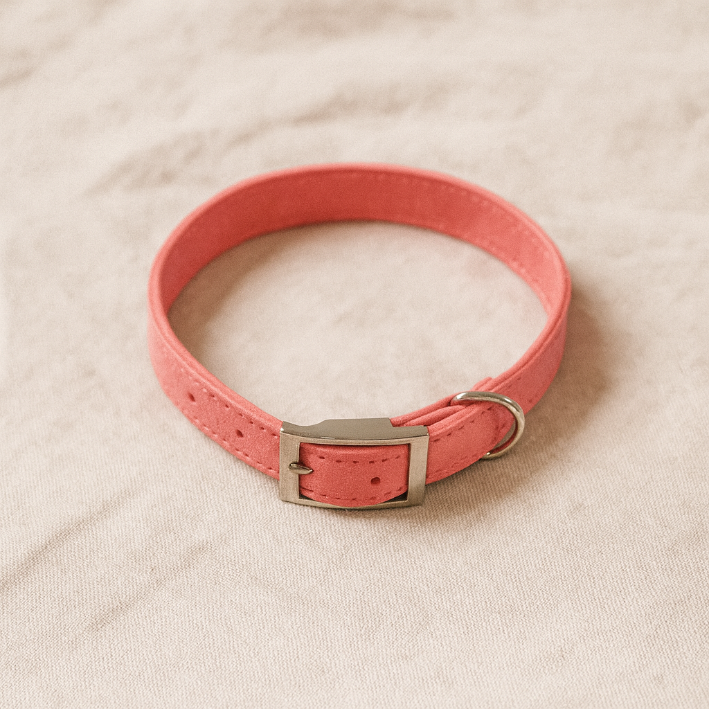Collare in semi pelle scamosciata in rosa, beige e acqua marina