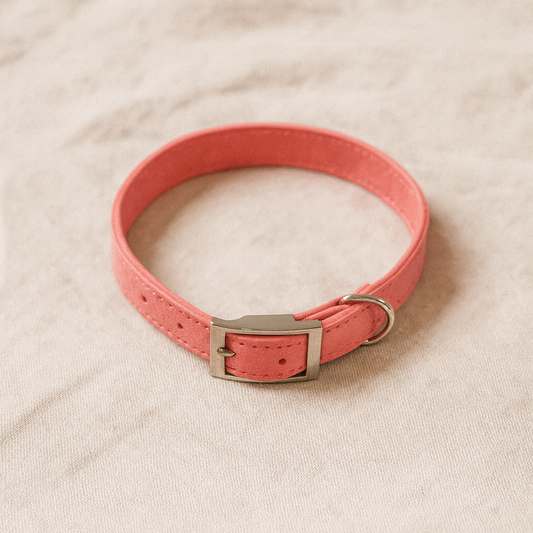 Collare in semi pelle scamosciata in rosa, beige e acqua marina